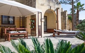 Luzzu - Family Friendly Maisonette